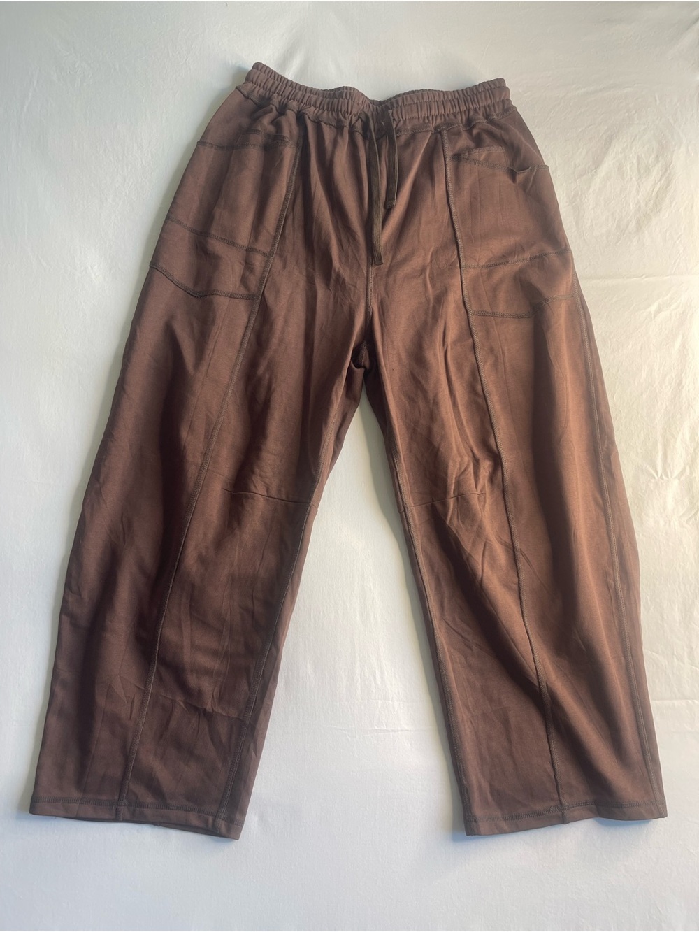 Relaxed Wide-Leg Drawstring Pants in Brown